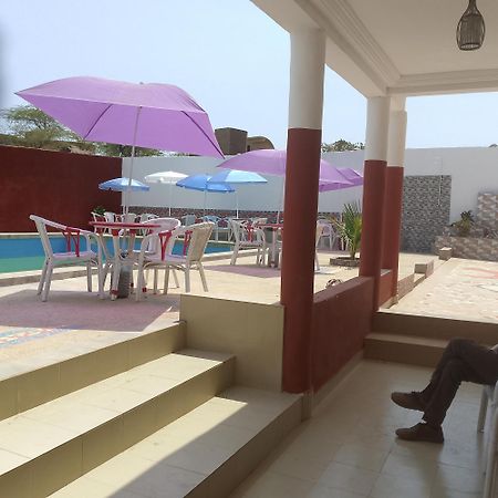 Chez Mimi Hotell Toubab Dialaw Exteriör bild