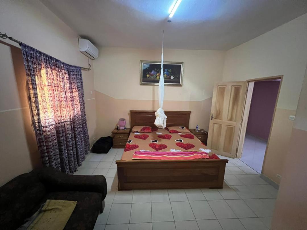 Chez Mimi Hotell Toubab Dialaw Exteriör bild